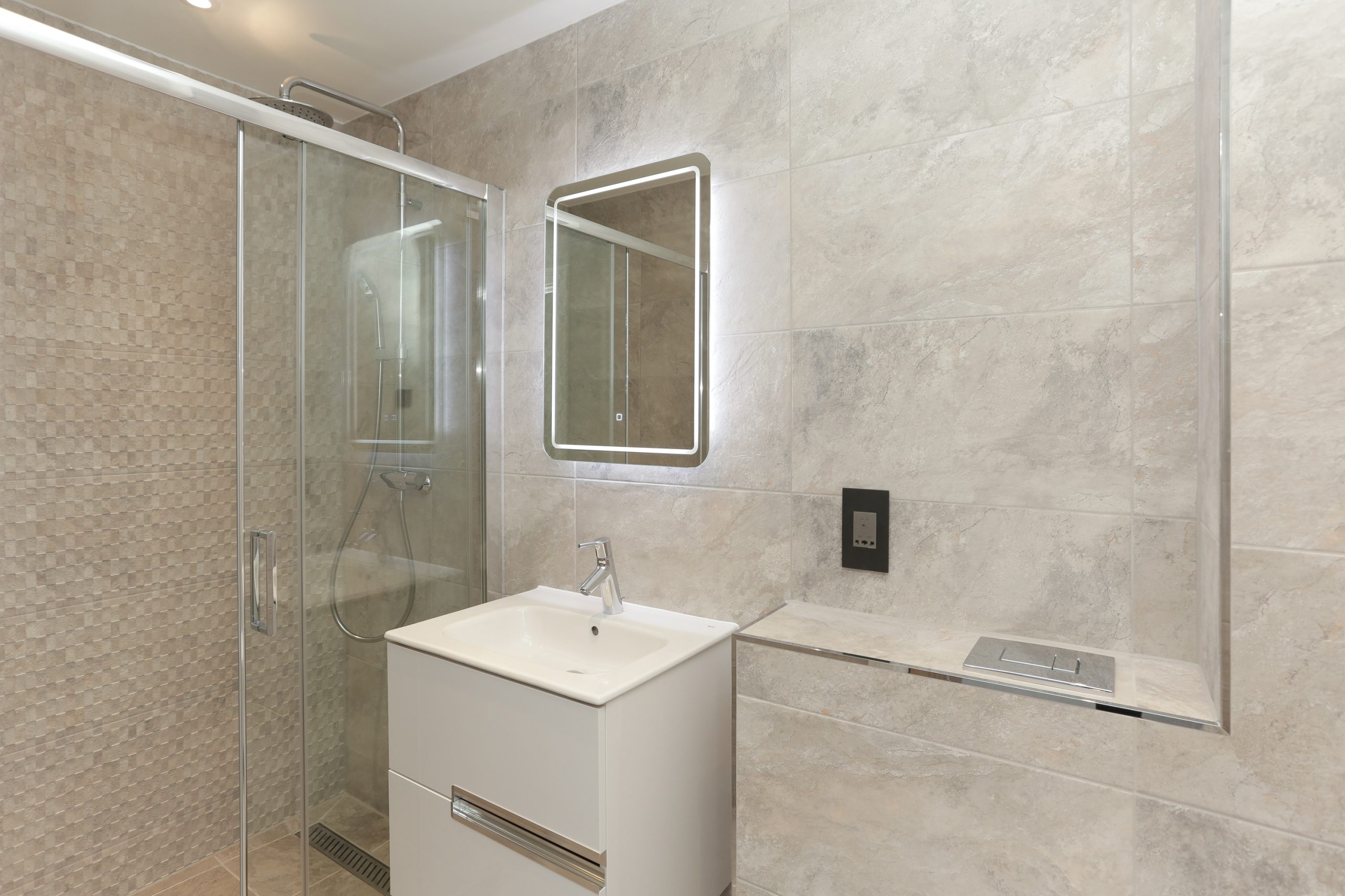 Fitted ensuite at our Woodside Court Development