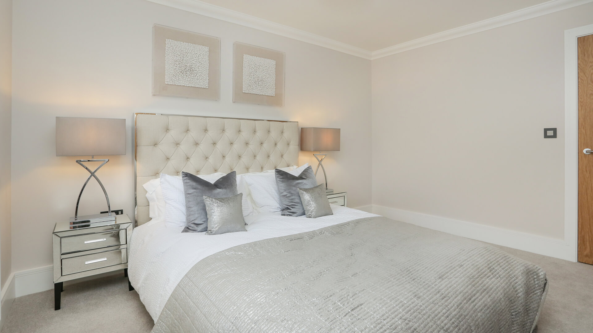 Dressed double bed at Woodside court